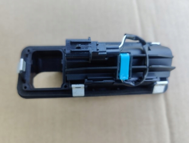 фото №13, Кнопка переключатель микровыключатель ручка багажника do kia sportage 4 iv