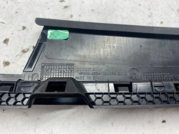 фото №6, Vw t-cross молдинг дверь левая зад 2gm837901f