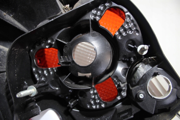 фото №4, Лампа права задня toyota avensis ii t25