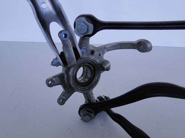 фото №9, Mercedes s w220 220 поворотна опора права задня важелі