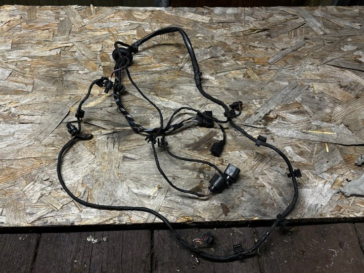 фото №1, Audi q5 8r жгут бампера датчиков pdc зад 8r0971104ac