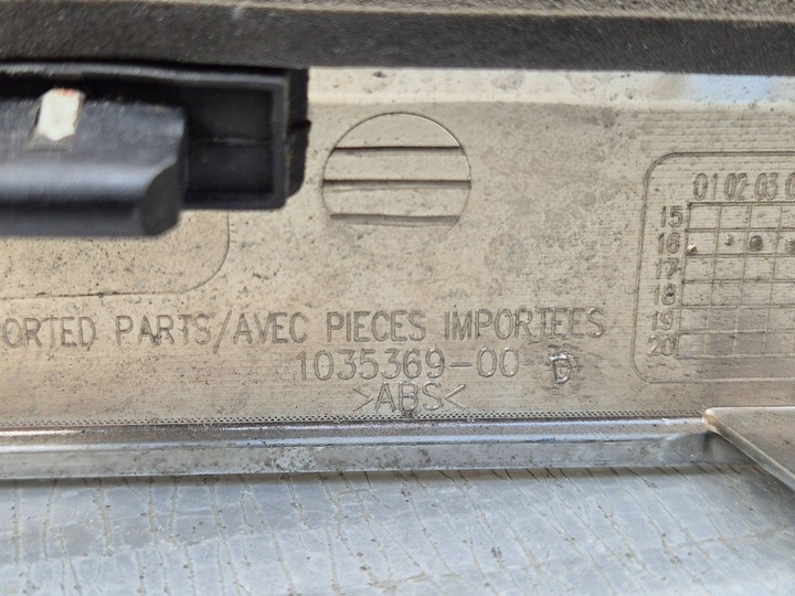 фото №11, Tesla модель x 15- планка хром задней крышки багажника 103536900d