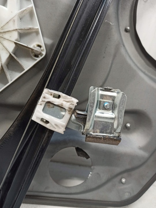 фото №10, Mercedes b w245 подъемник стекла левый перед a1697202979