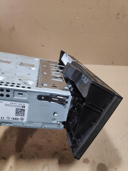 фото №13, Считыватель навигации модуль mmi audi q5 8r 8t2035652h