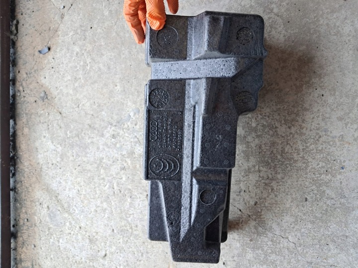 фото №7, Audi q7 4m 2020 набор ремонтный багажника пенополистирол 4m0012120c 4m0012109j