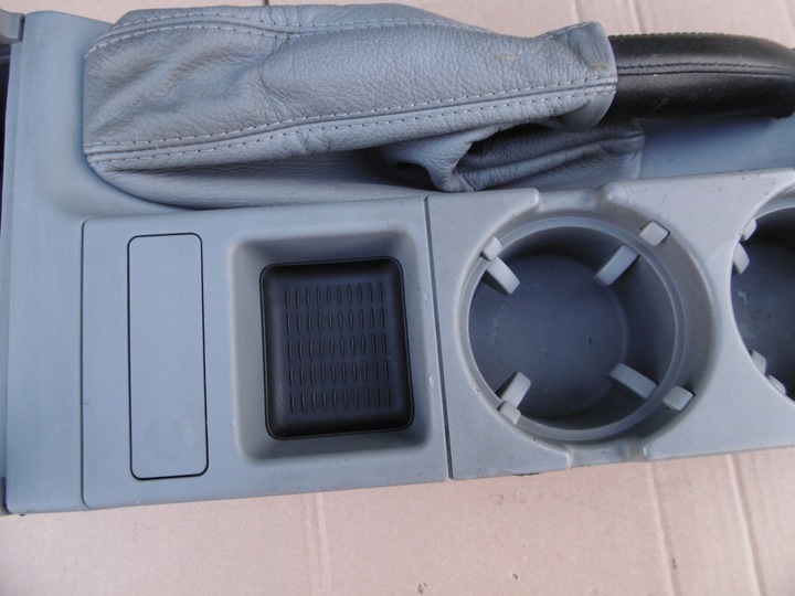 фото №14, Подлокотник туннель подстаканник bmw e46 sedan универсал купе compact серый