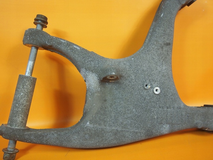 фото №9, Audi s5 8t рычаг зад задний левый держатель 8k0505311j