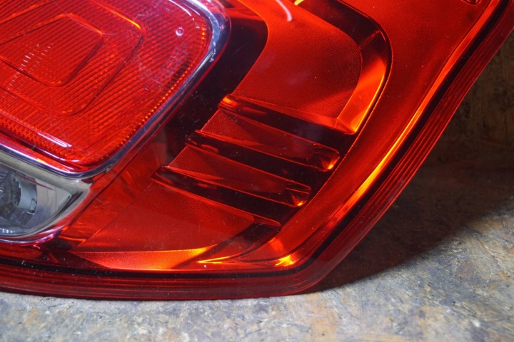 фото №6, Ford fiesta mk7 рестайлінг фара праве зад c1831