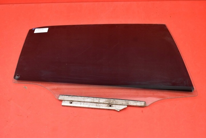 фото №1, Скло бокова права зад задня toyota auris 1 i 5d hb 06-09