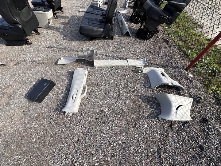 фото №7, Сидіння салон шкіра оббивка тунель chrylser pacifica 2017+