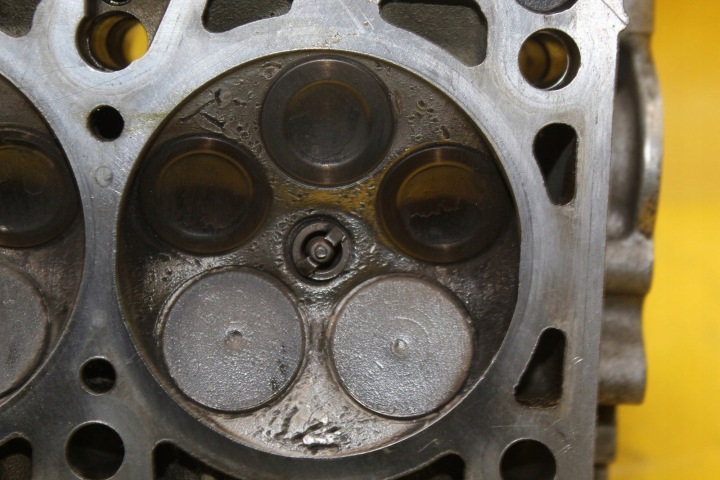 фото №13, Головка ліва audi a6 c5 a4 b6 b7 a8 d3 3.0 asn 06c103373f