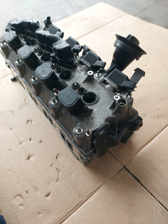 фото №8, Головка права audi q7 sq7 q8 4m0 vw porsche 4.0 tdi 057103470ag 057.4 nrh