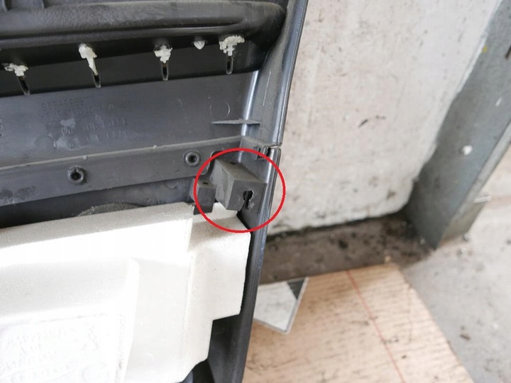 фото №9, Оббивка боковина лівий перед peugeot 307 універсал 01-