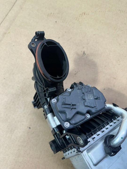 фото №8, Радіаторів, інтеркулер, дросельна заслінка mercedes c клас w205 de om654