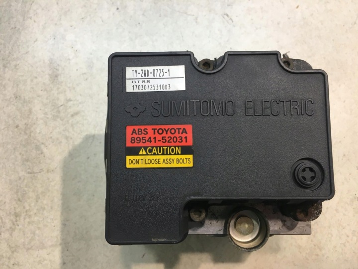 фото №5, Блок управления abs toyota yaris i 1.3 44510-52190
