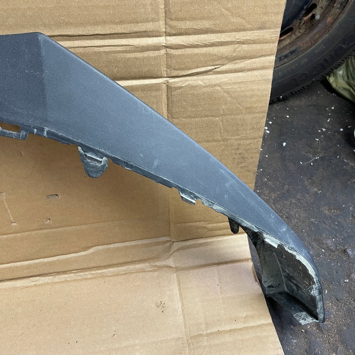 фото №11, Накладка спойлер dół спойлер бампера перед передня skoda enyaq iv 20-23 5la