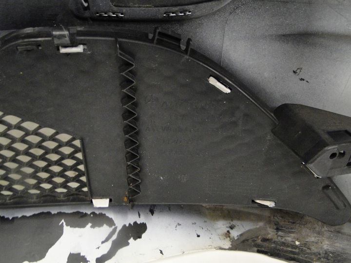 фото №10, Mercedes cla 117 w117 решітка середня w бампер переднє bez датчиків pts