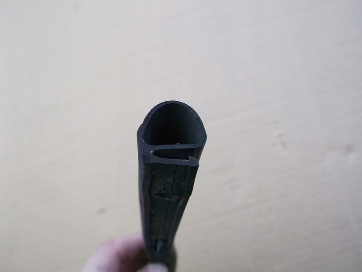 фото №2, Citroen ds4 прокладка двері лівий зад