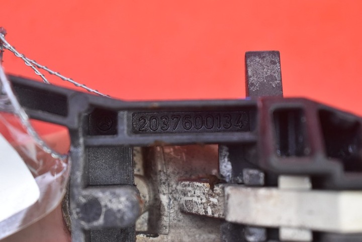 фото №7, Ручка левая перед передняя кремовый 2037600134 mercedes e-klasa w211 02-06