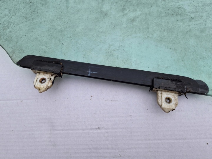 фото №3, Скло двері лівий перед toyota avensis t22