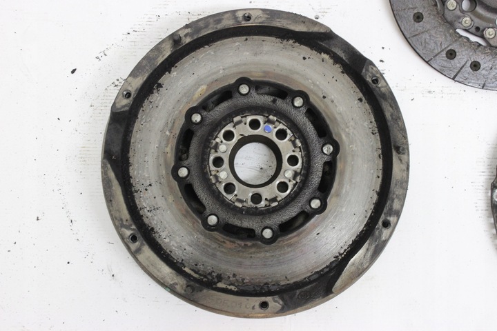 фото №6, Toyota avensis t25 2.2 d-4d зчеплення диск притиск колесо двомасовий комплект