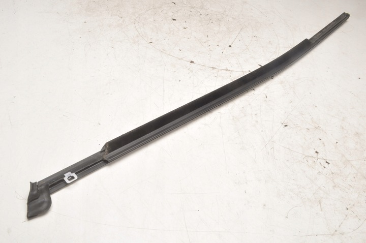 фото №6, Volvo s60 iii планка скла прилегла до скла задня права