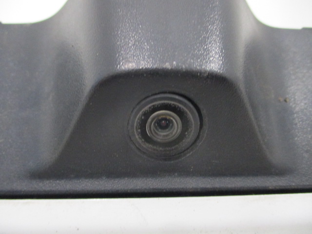 фото №8, Jeep grand cherokee iv wk2 рестайлинг накладка крышки задней багажника камера