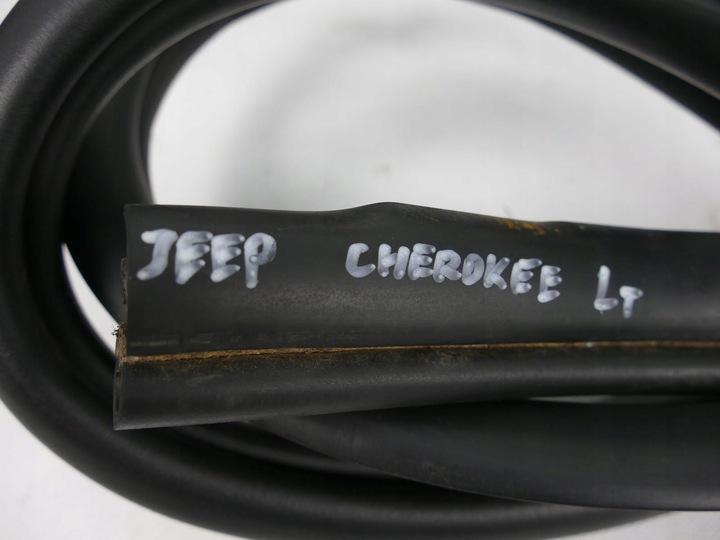 фото №7, Jeep cherokee kj прокладка дверь левый зад