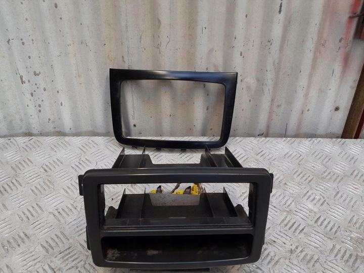 фото №1, Mercedes vito ii viano w639 03-10 полка pod радио рамка заглушка маленькие радио