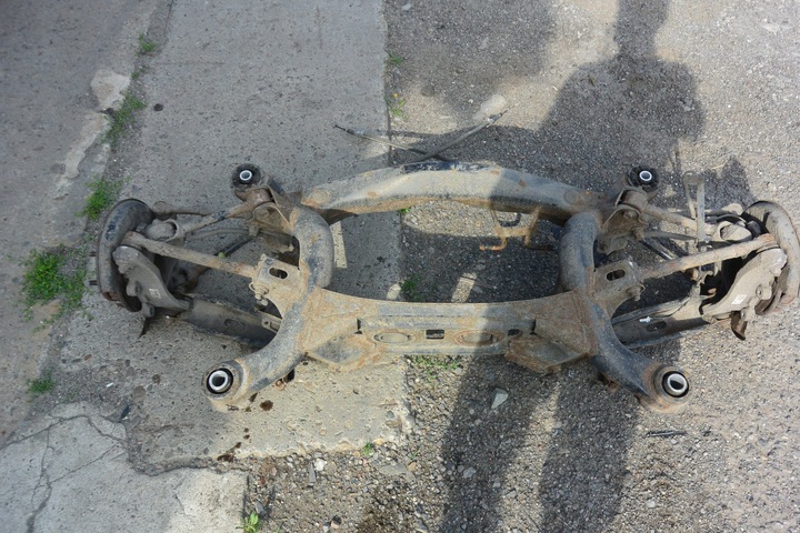 фото №11, Подрамник тележка балка поворотный кулак ступица зад kpl 3.5 v6 lexus gs iii 450h mk3