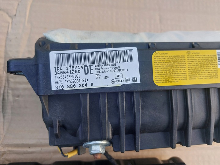 фото №5, Skoda superb ii 2 рестайлинг подушка безопасности подушка pas ремни 3t0880201g 3t0880204b