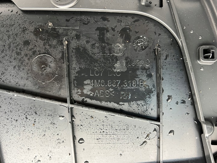 фото №7, Audi q7 ii 4m боковина оббивка двері праві зад задня b&o 15-