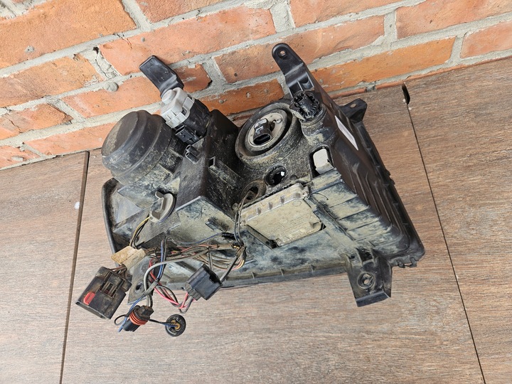 фото №13, Jeep grand cherokee wk 8-10r рестайлинг лампа левый перед ксенон