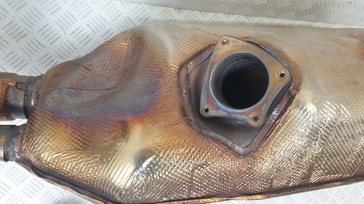 фото №12, Глушник вихлоп кінцевий audi r8 4s0251609b