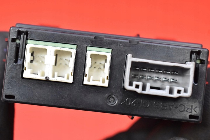 фото №7, Считыватель розетка usb aux n314669u0 mazda mx5 mx-5 4 iv nd skyactiv 18-24