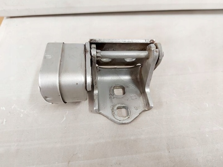 фото №1, Megane ii петля дверь ограничитель левый зад ted69