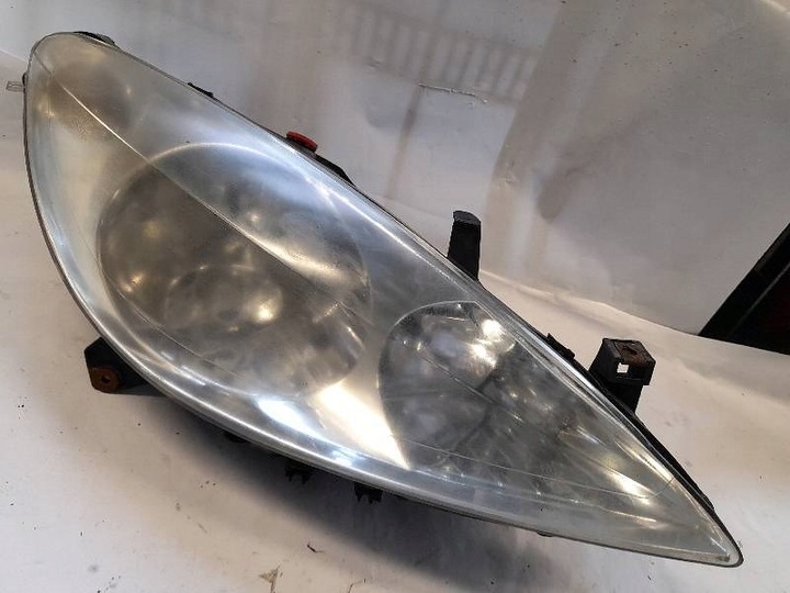 фото №1, Лампа права передня 20-a165 tyc peugeot 307