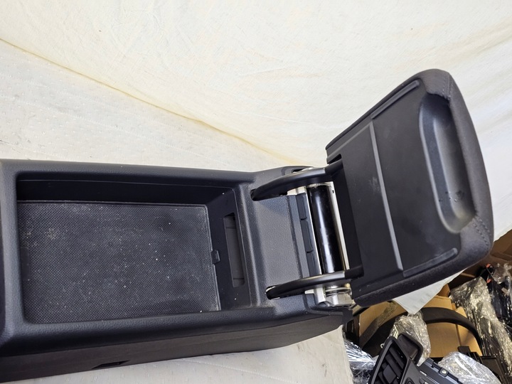 фото №9, Підлокітник тунель середній бардачок захист audi a4 b8 8w a5 рестайлінг 8w1863241d