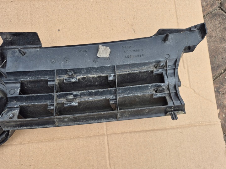 фото №8, Vw golf iv решітка радіатора решітка / 1j0853655g