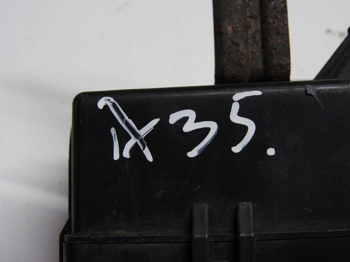 фото №7, Hyundai ix35 09-13 1.7 crdi коробка предохранителей 91941-2s240 91950-2s210