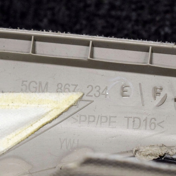 фото №6, Volkswagen golf vii 2014 права сторона захист стійка скла передній / a