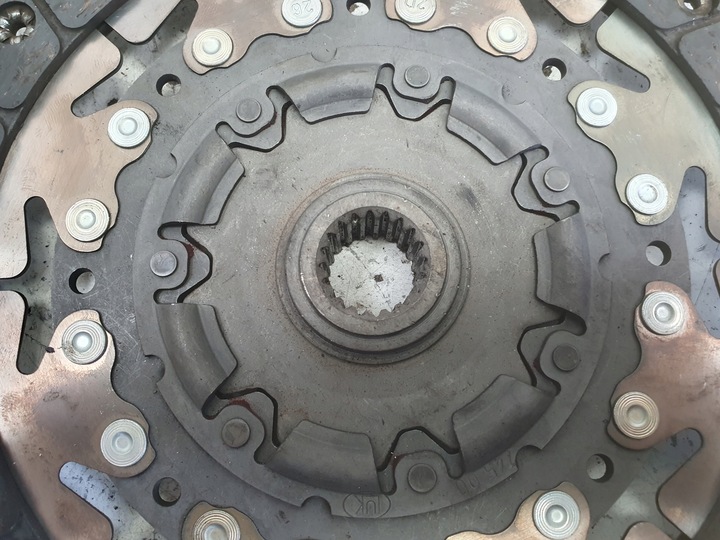 фото №9, Volvo v50 s40 ii рестайлинг 1.6 d2 прижим диск сцепление luk d4162t