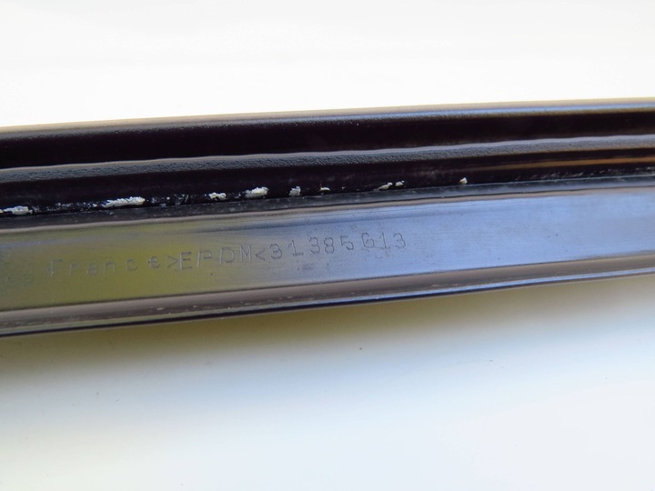 фото №12, Прокладка кришки багажника зад задня 31385613 volvo v40 ii 12-19