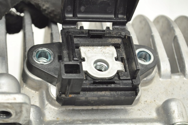 фото №12, Mazda 3 bp 2.5 рестайлинг блок розжига ксенона напряжения гибрид bjgb-67zd3