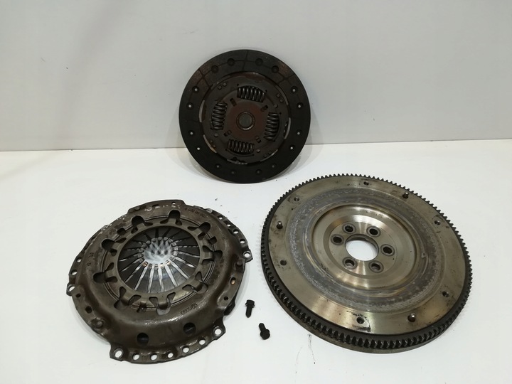 фото №1, Зчеплення притиск диск skoda fabia i vw polo 036141025q 03614102n 030105271d