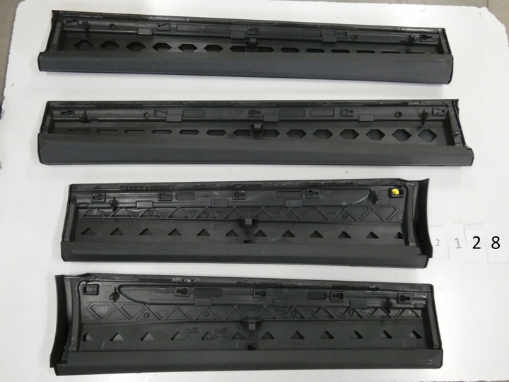 фото №13, Планка na двері audi q-8 комплект