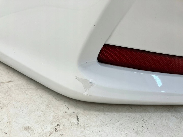 фото №11, Corolla e21 sedan бампер задній зад комплектний bez pdc 040 подряпини !!!