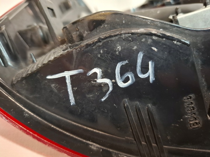 фото №9, Vw polo 6r фара зад правая 6r0945096l