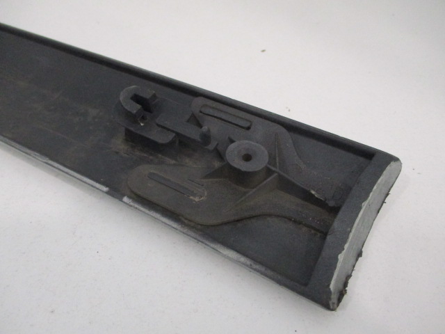 фото №10, Renault velsatis планка дверь левая передняя 8200508380