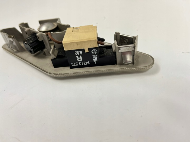 фото №8, Лампа лампа освещение кабины słuek c правые зад mercedes w140 1408200401